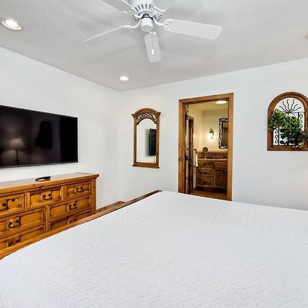 Great Group Retreat! Hacienda Decor, Spacious Floor Plan, Private Backyard Carlsbad Exteriér fotografie