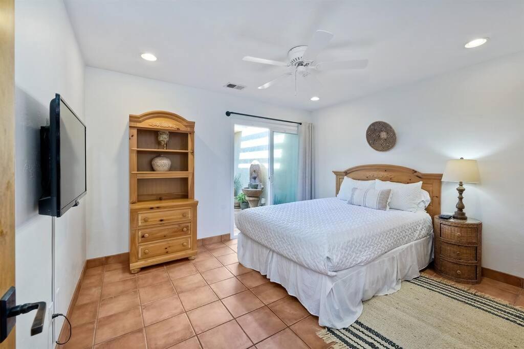 Great Group Retreat! Hacienda Decor, Spacious Floor Plan, Private Backyard Carlsbad Exteriér fotografie
