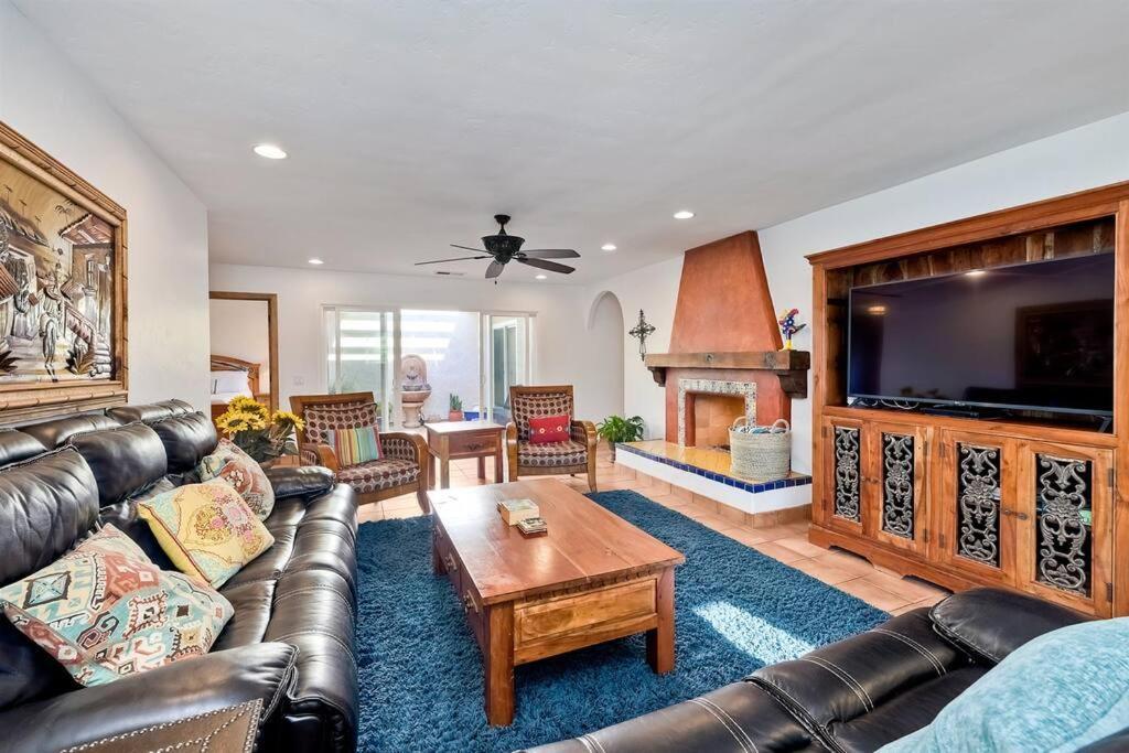 Great Group Retreat! Hacienda Decor, Spacious Floor Plan, Private Backyard Carlsbad Exteriér fotografie